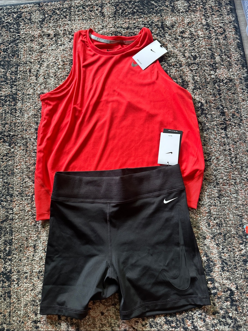 NIKE BUNDLE Short + Tank